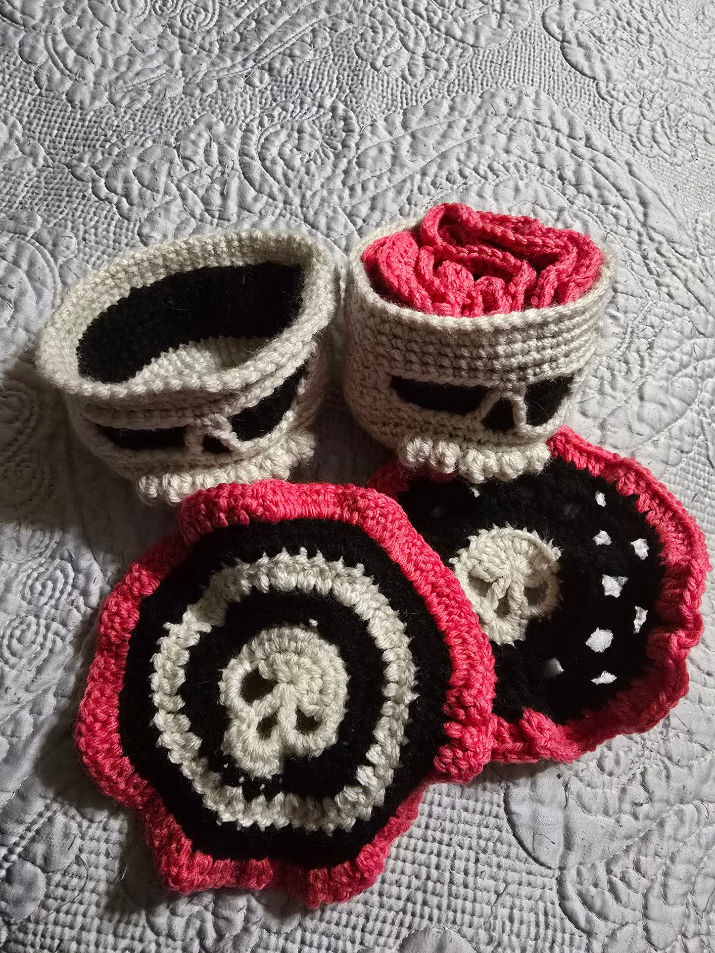 Skull coaster set